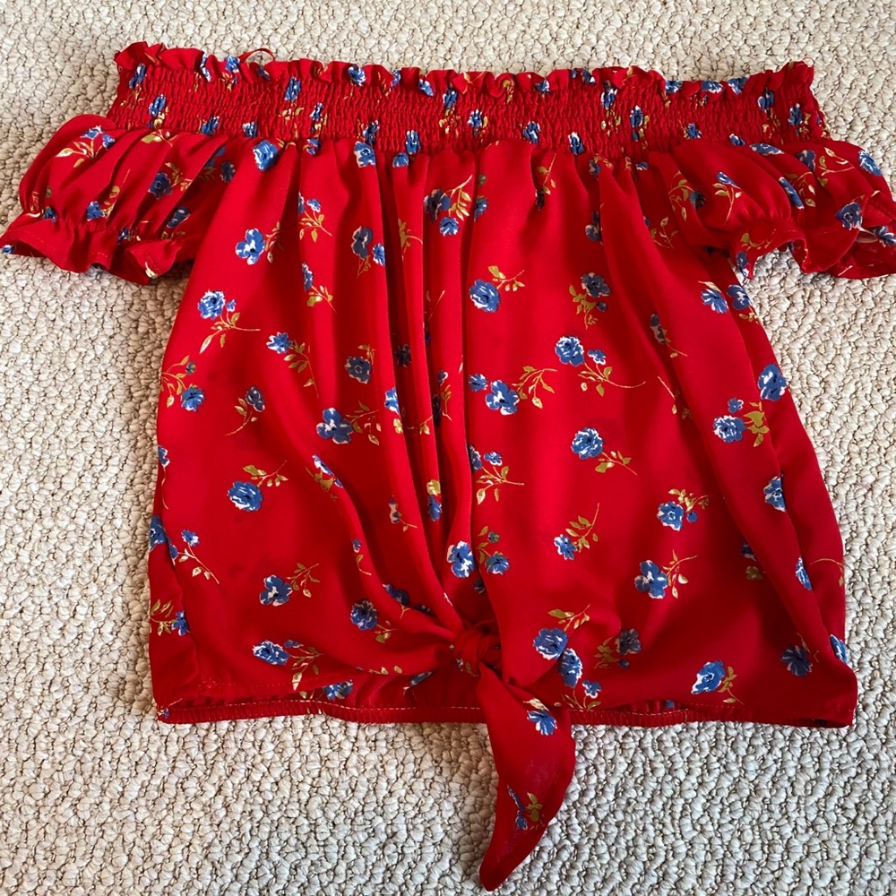 Red/Floral Off The Shoulder Top/Blouse, Size XS